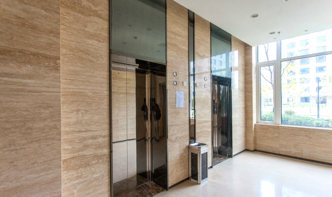 华腾世纪总部公园电梯间